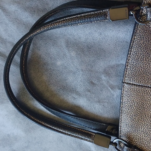 COACH 33736 MEDIUM SIZE GOLD, BLACK LEATHER METALIC HANDBAG - Picture 6 of 12